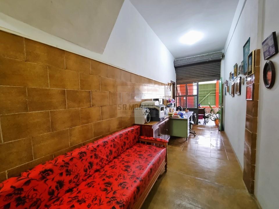 Casa à venda com 3 quartos, 267m² - Foto 26