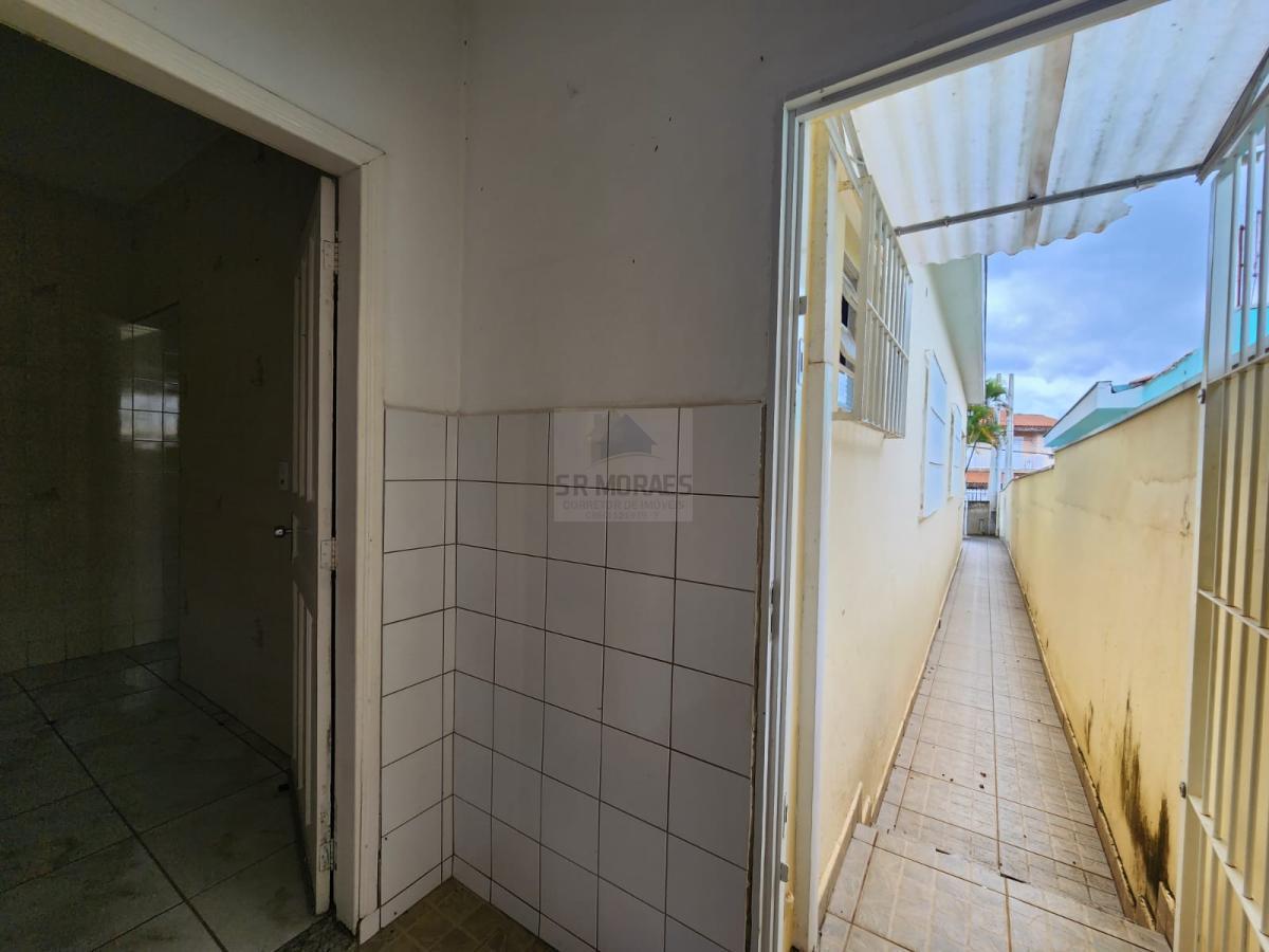 Casa à venda com 2 quartos, 83m² - Foto 8