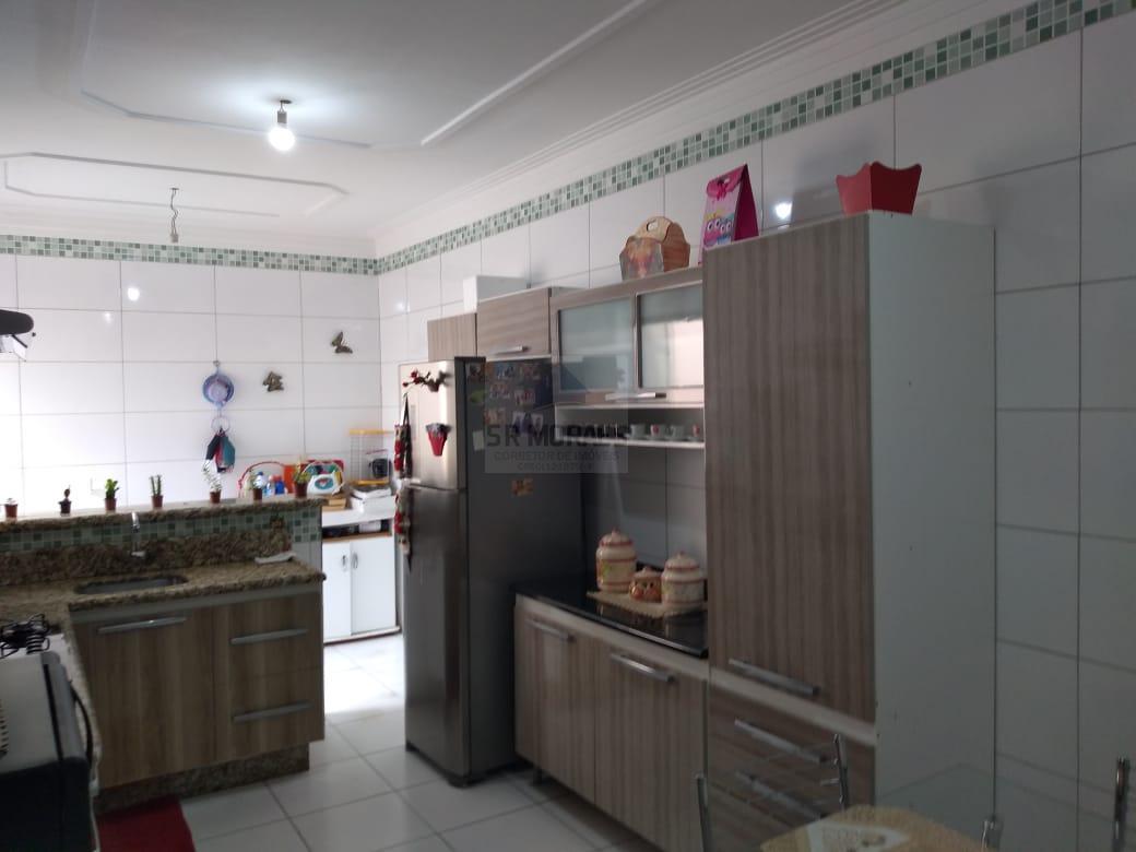 Casa à venda com 4 quartos, 220m² - Foto 31