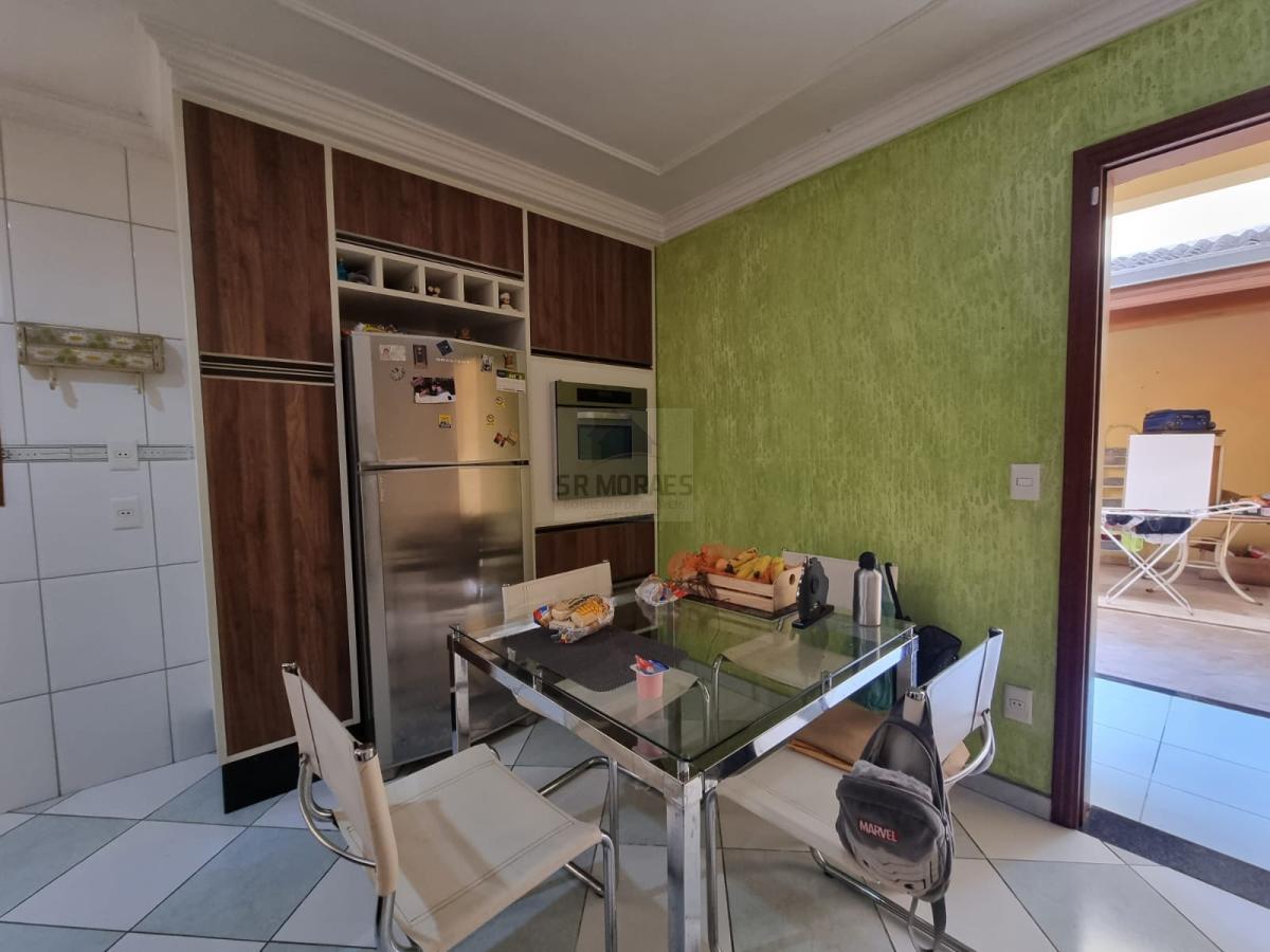 Casa à venda com 3 quartos, 244m² - Foto 22