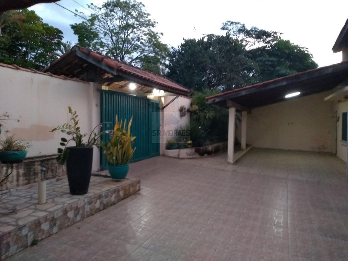 Chácara à venda com 4 quartos, 714m² - Foto 1