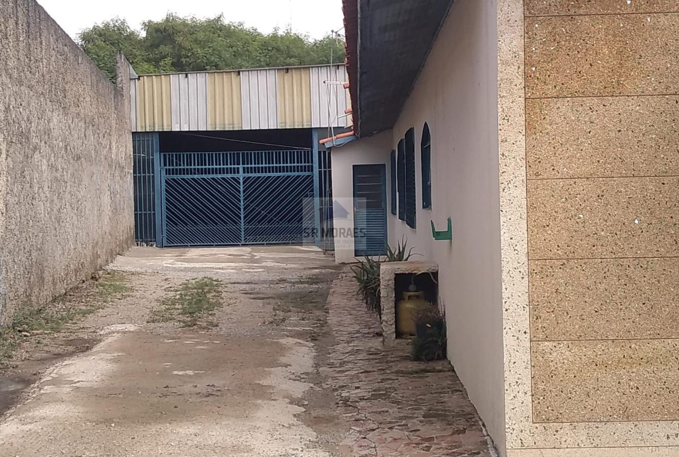 Prédio Inteiro à venda com 5 quartos, 600m² - Foto 1