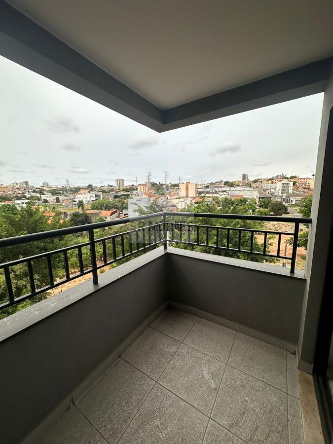 Apartamento à venda com 2 quartos, 71m² - Foto 1