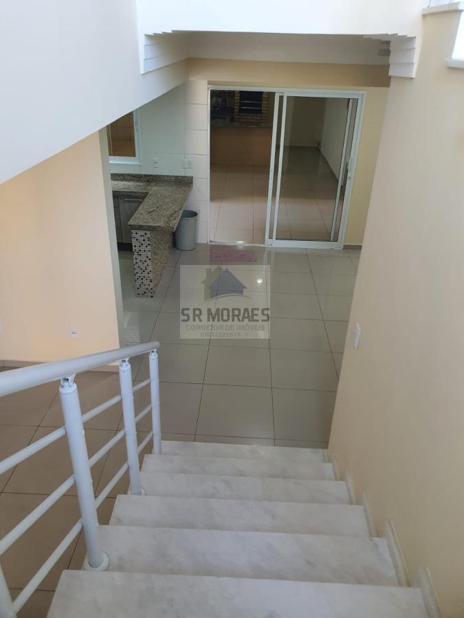 Casa à venda com 2 quartos, 140m² - Foto 4