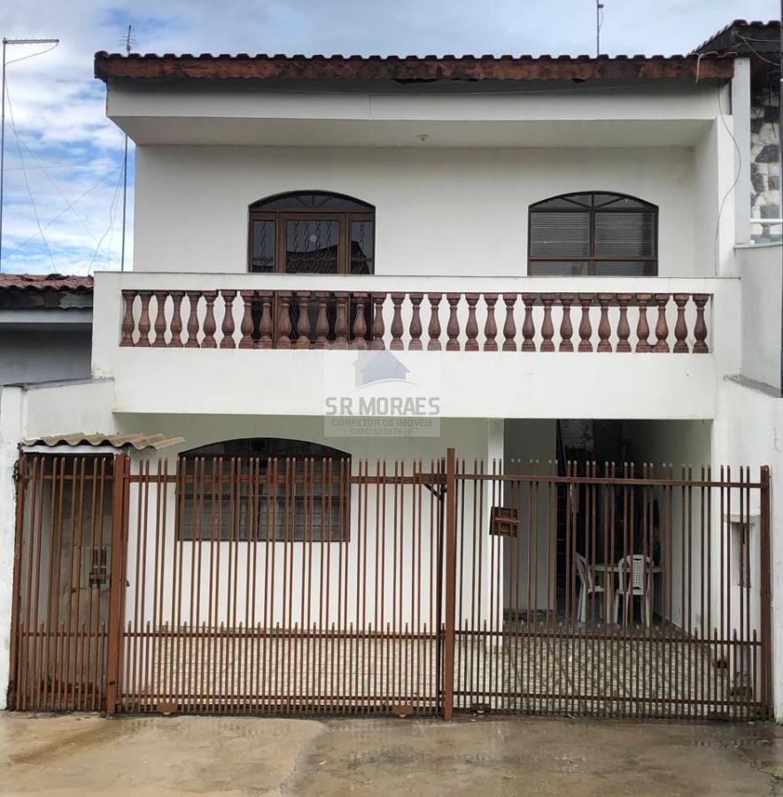 Casa à venda com 3 quartos, 130m² - Foto 1